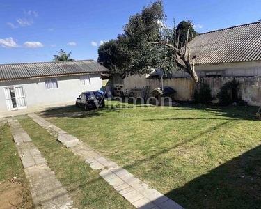 Casa na rua Padre Francisco Chylaszek Bairro Orleans