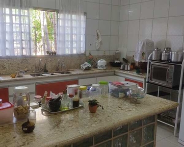 Casa para venda tem 250 metros quadrados com 4 quartos em Jardim Guanabara - Goiânia - GO