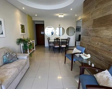 Excelente apartamento de 3/4 revertidos para 2/4, no Costa Azul