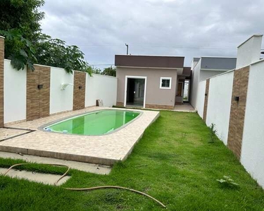 Linda casa com piscina em Itaipuaçu!!