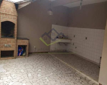 Sobrado com 3 Quartos e 4 banheiros à Venda, 130 m² por R$ 480.000,00