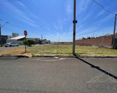 Terreno de Esquina | 375,00m² | Lot. Bom Jardim