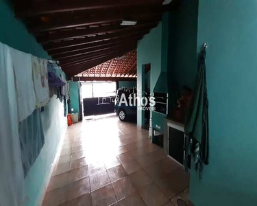 VENDE-SE LINDA CASA EM INDAIATUBA/SP, COM 3 QUARTOS + UM ESCRITÓRIO E 3 VAGAS DE GARAGEM