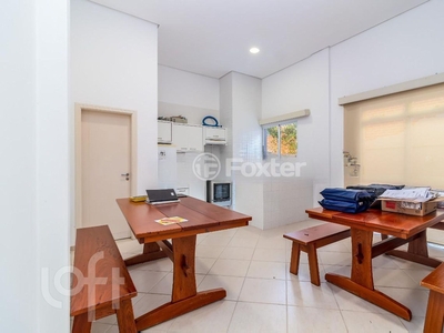 Apartamento 2 dorms à venda Rua Madre Maria Vilac, Canasvieiras - Florianópolis