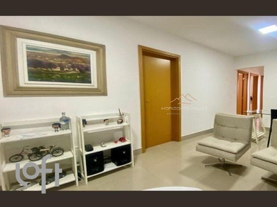 Apartamento à venda em Prado com 70 m², 2 quartos, 1 suíte, 2 vagas