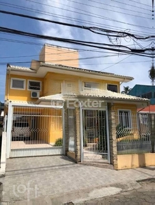 Casa 3 dorms à venda Rua Mané Vicente, Monte Verde - Florianópolis