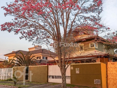 Casa 4 dorms à venda Rua Antônio José Thomaz da Costa, Campeche - Florianópolis