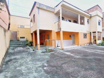 Casa com 3 quartos à venda no bairro Ribeiro de Abreu, 525m²