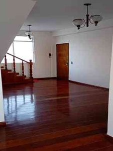 Cobertura com 4 quartos para alugar no bairro Carlos Prates, 160m²