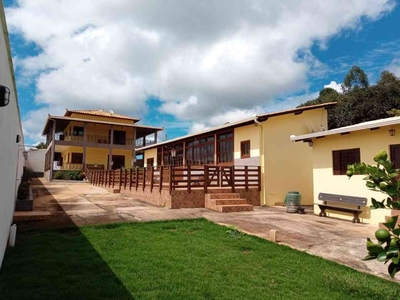 Fazenda com 4 quartos à venda no bairro Zona Rural, 1000m²