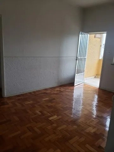 ALUGA-SE LINDO APARTAMENTO ÓTIMA LOCALIZAÇÃO EM VAZ LOBO