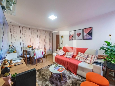 APARTAMENTO no 1º andar com 2 dormitórios e 1 garagem