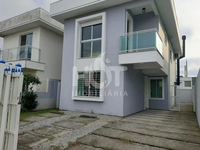 Casa com 3 dormitórios sendo 1 suíte para locação, Campeche, FLORIANÓPOLIS - SC