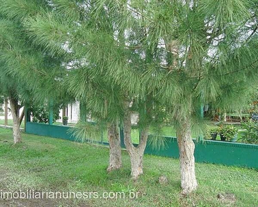 Casa com 2 Dormitorio(s) localizado(a) no bairro Nazaré em Cidreira / RIO GRANDE DO SUL R