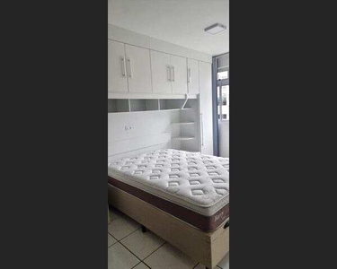 Kitnet/conjugado, com 22 m2, com cozinha, dormitório e banheiro, no Centro de Curitiba-Pr