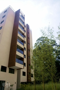 Apartamento à venda em Morumbi com 67 m², 1 quarto, 1 suíte, 2 vagas