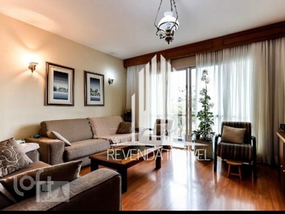 Apartamento à venda em Parque Novo Mundo com 140 m², 3 quartos, 1 suíte, 1 vaga