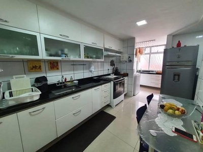 Apartamento com 2 Quartos e 2 banheiros à Venda, 68 m² por R$ 398.000