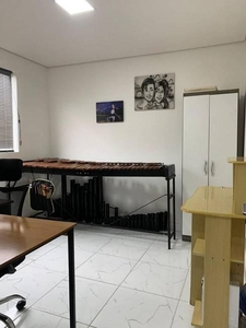 Apartamento com 3 Quartos e 2 banheiros à Venda, 70 m² por R$ 385.000