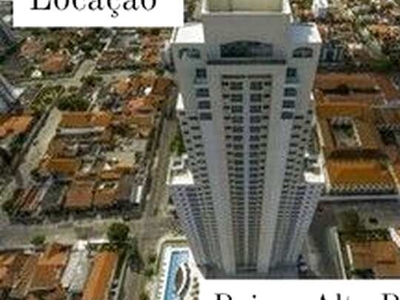 Apartamento com varanda no Palazzo Roberto Pinto no alto branco