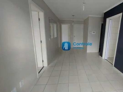 Apartamento de 3 dormitórios no bairro Serraria - São José SC