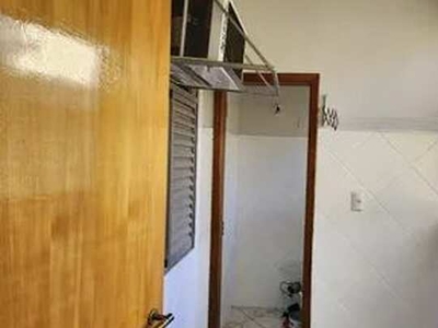 APARTAMENTO ED. VELEIROS, ENTRE O ARAES, QUILOMBO E SANTA HELENA, COM AR E ARMÁRIOS, SEMI