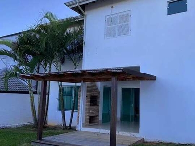 Casa de condomínio sobrado para venda tem 222 metros quadrados com 3 quartos