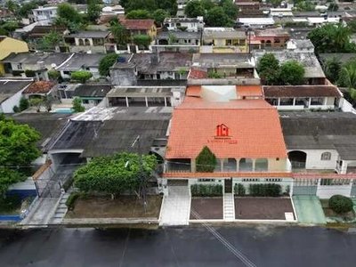 Casa para aluguel possui 367 metros quadrados com 4 quartos em Aleixo - Manaus - AM