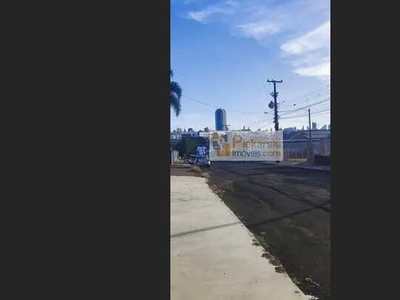 Casa para Locação em Ponta Grossa, Uvaranas, 3 dormitórios, 1 suíte, 1 banheiro, 3 vagas