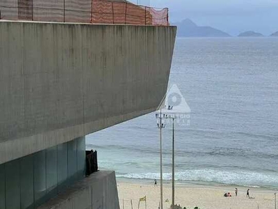 Conjugado com vista do mar no coração de Copacabana