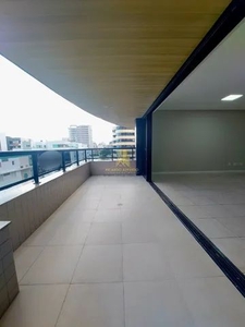 Ponta Verde, primeira quadra, apartamento com 213m², 04 suítes, lavabo, varanda e 03 vagas