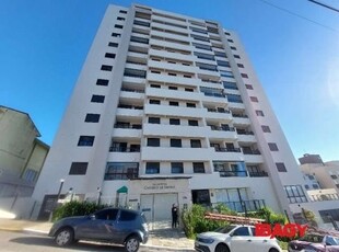 Apartamento com 2 quartos para alugar na rua renato ramos da silva, 236, barreiros, são josé, 70 m2 por r$ 2.980