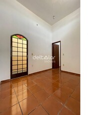 Apartamento em Planalto, Belo Horizonte/MG de 49m² 2 quartos para locação R$ 1.250,00/mes