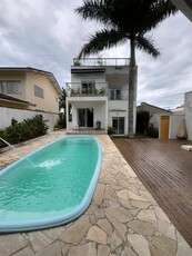 Casa em Boiçucanga, São Sebastião/SP de 266m² 5 quartos à venda por R$ 1.399.000,00