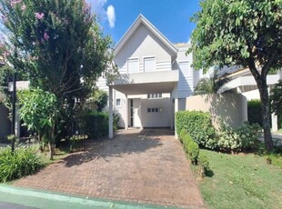 Casa em condomínio fechado com 4 quartos para alugar na alameda curimbatá, --, alphaville, santana de parnaíba por r$ 8.000