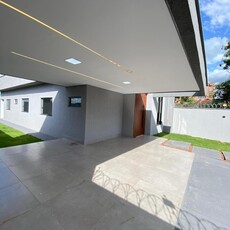 Casa em Jardim Cristalino, Aparecida de Goiânia/GO de 165m² 3 quartos à venda por R$ 689.000,00