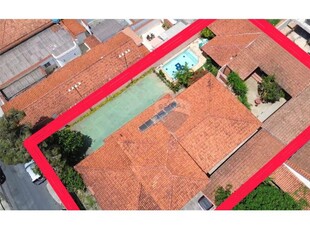 Casa em Santa Tereza, Belo Horizonte/MG de 550m² 8 quartos à venda por R$ 3.589.000,00