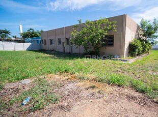 Galpão em Distrito Industrial, São José do Rio Preto/SP de 420m² para locação R$ 7.000,00/mes