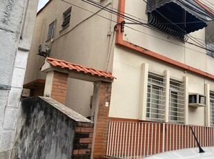 Sobrado em Fonseca, Niterói/RJ de 88m² 3 quartos à venda por R$ 494.000,00