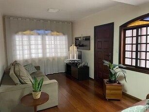 Sobrado em Vila Liviero, São Paulo/SP de 0m² 3 quartos à venda por R$ 698.000,00