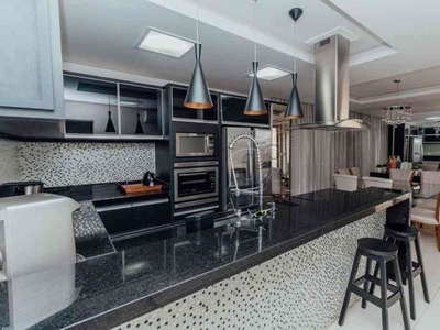 Casa em Condomínio com 4 quartos à venda no bairro Jardim Tarobá, 257m²