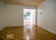 APARTAMENTO no 2º andar com 3 dormitórios e 1 garagem