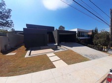 Casa em Condomínio com 4 quartos à venda no bairro Alphaville - Lagoa dos Ingleses, 320m²