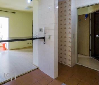 Apartamento à venda em Vila Mariana com 43 m², 1 quarto, 1 vaga