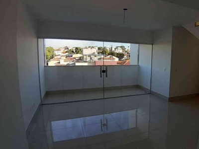 Cobertura com 3 quartos à venda no bairro Santa Rosa, 180m²