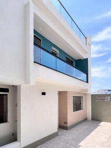 Primeira Locação! Casa triplex de condomínio em fino acabamento a 7 minutos do