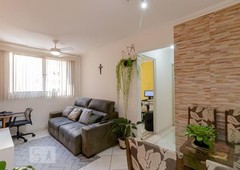 APARTAMENTO no 6º andar com 2 dormitórios e 1 garagem