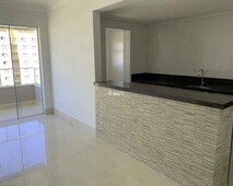 Apartamento com 2 suítes para venda em excelente localização