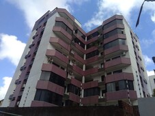Apartamento para venda possui 171 metros quadrados com 4 quartos em Barro Vermelho - Natal