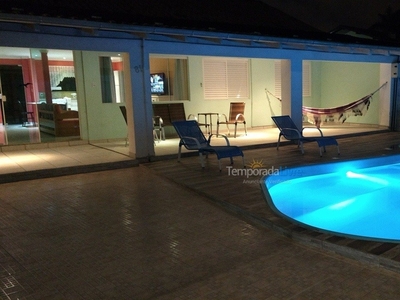 Casa aconchegante, piscina aquecida/Netflix/Wifi perto do Beto Carrero
